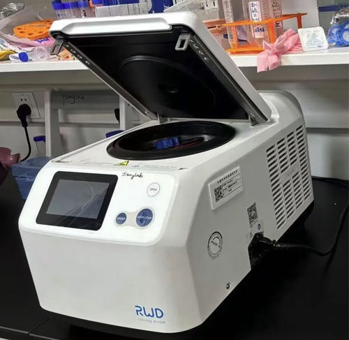 揭示细胞外排磷酸盐机制，探索人体磷酸盐转运深层机密——Nature一作颜芮